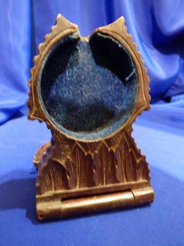 Porte montre gousset - a, ancien